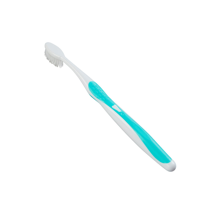 Silver-infused Medium Toothbrush in Green - TSIL REFRESH SG
